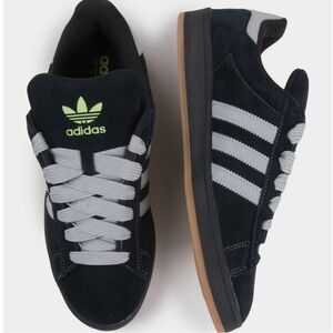 NWT! 90’s Adidas Campus Black and Gray Sneakers with Classic Design